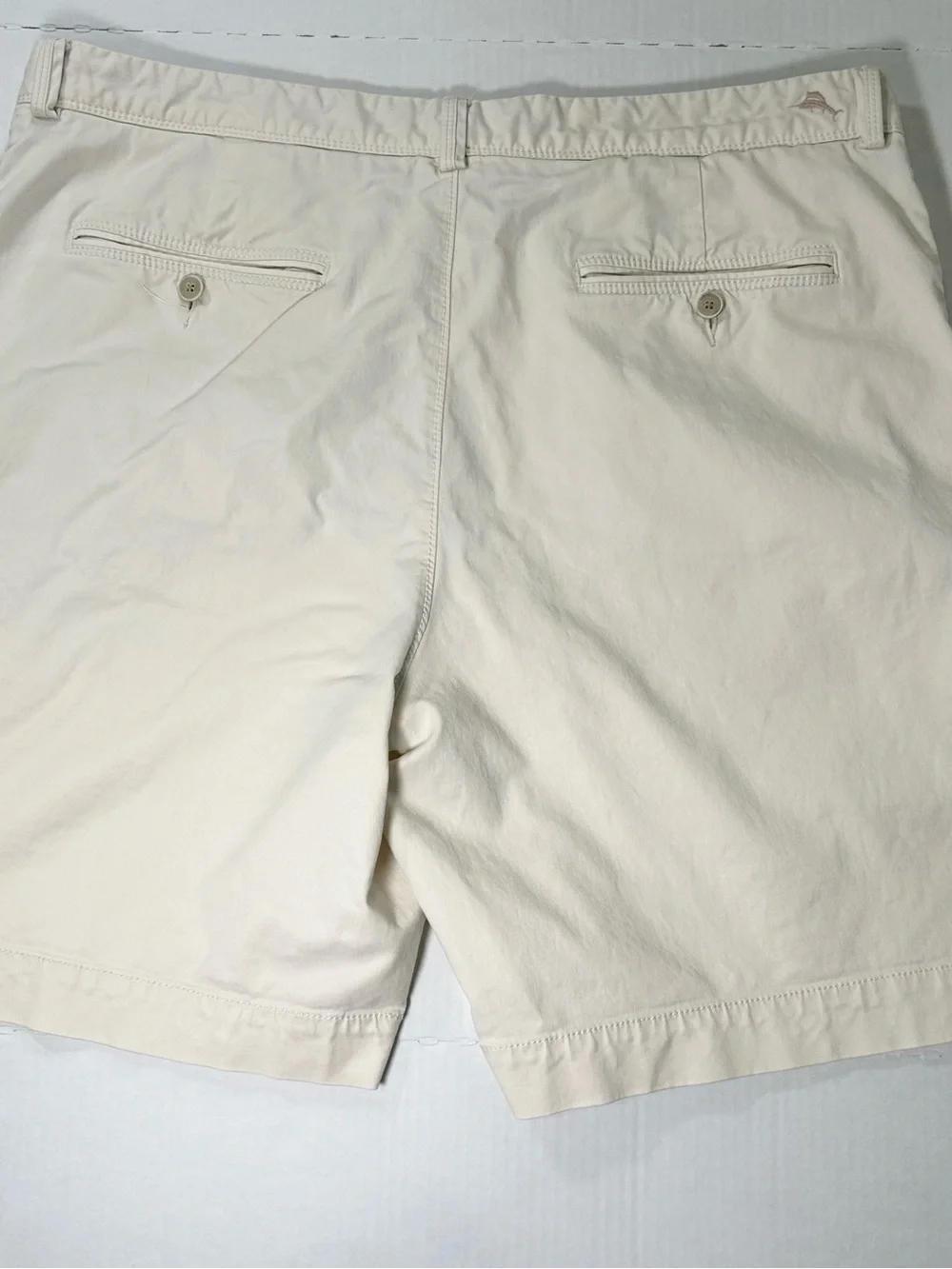 Tommy Bahama Men’s Chino Shorts Minimalist Vacation Golf Cream Off White Soft